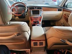 تۆیۆتا کراون